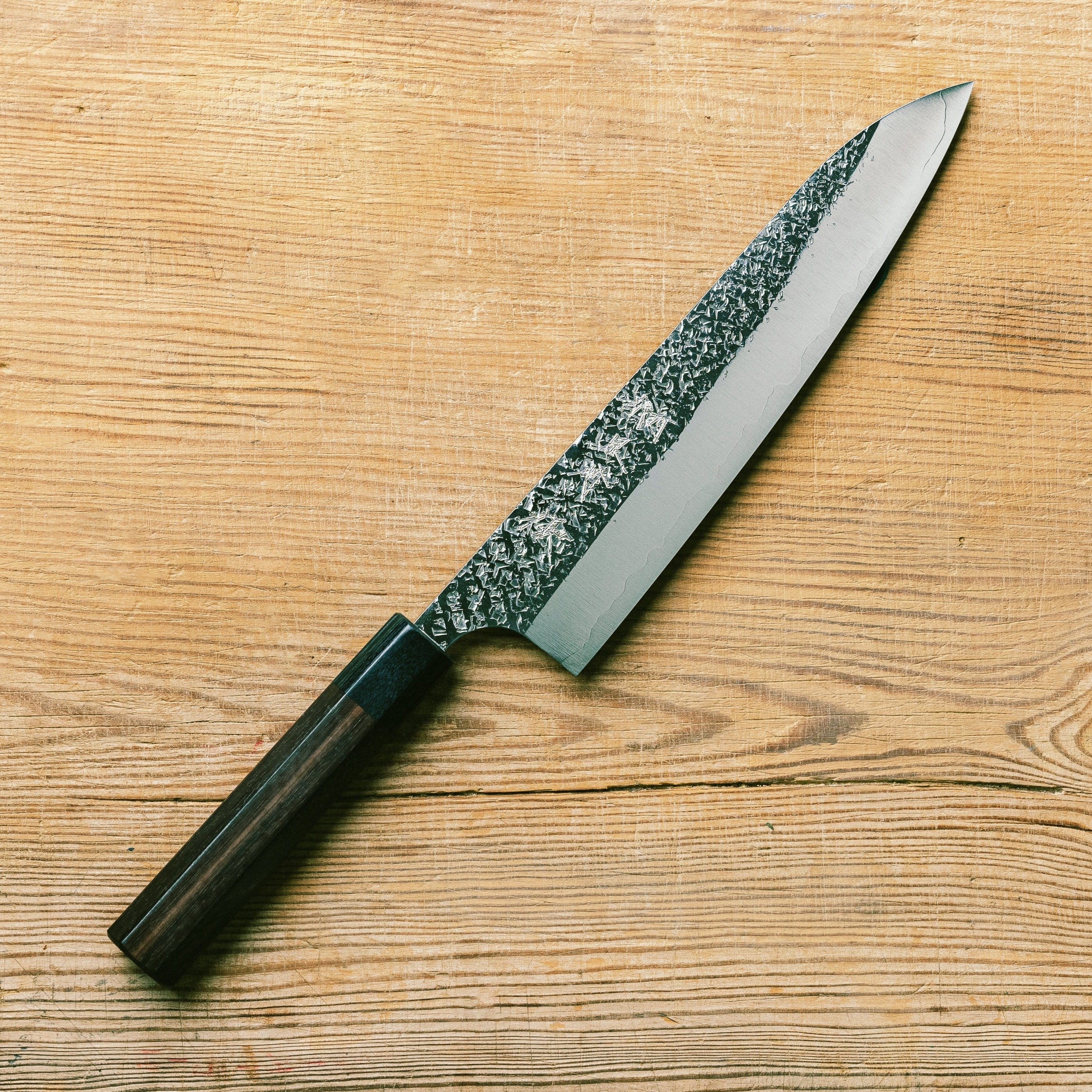 ギュスターヴ② Yu Kurosaki R2 Shizuku Gyutou 210mm | Chubo Knives