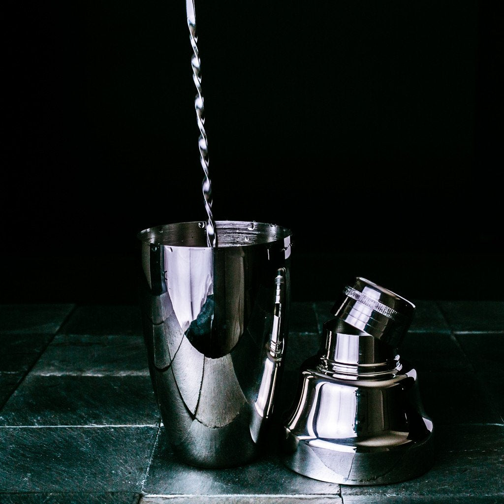 Schott Zwiesel Basic Bar cocktail shaker 2-delig • Zilver • de Bijenkorf Schott Zwiesel Basic Bar cocktail shaker 2-delig • Zilver • de Bijenkorf