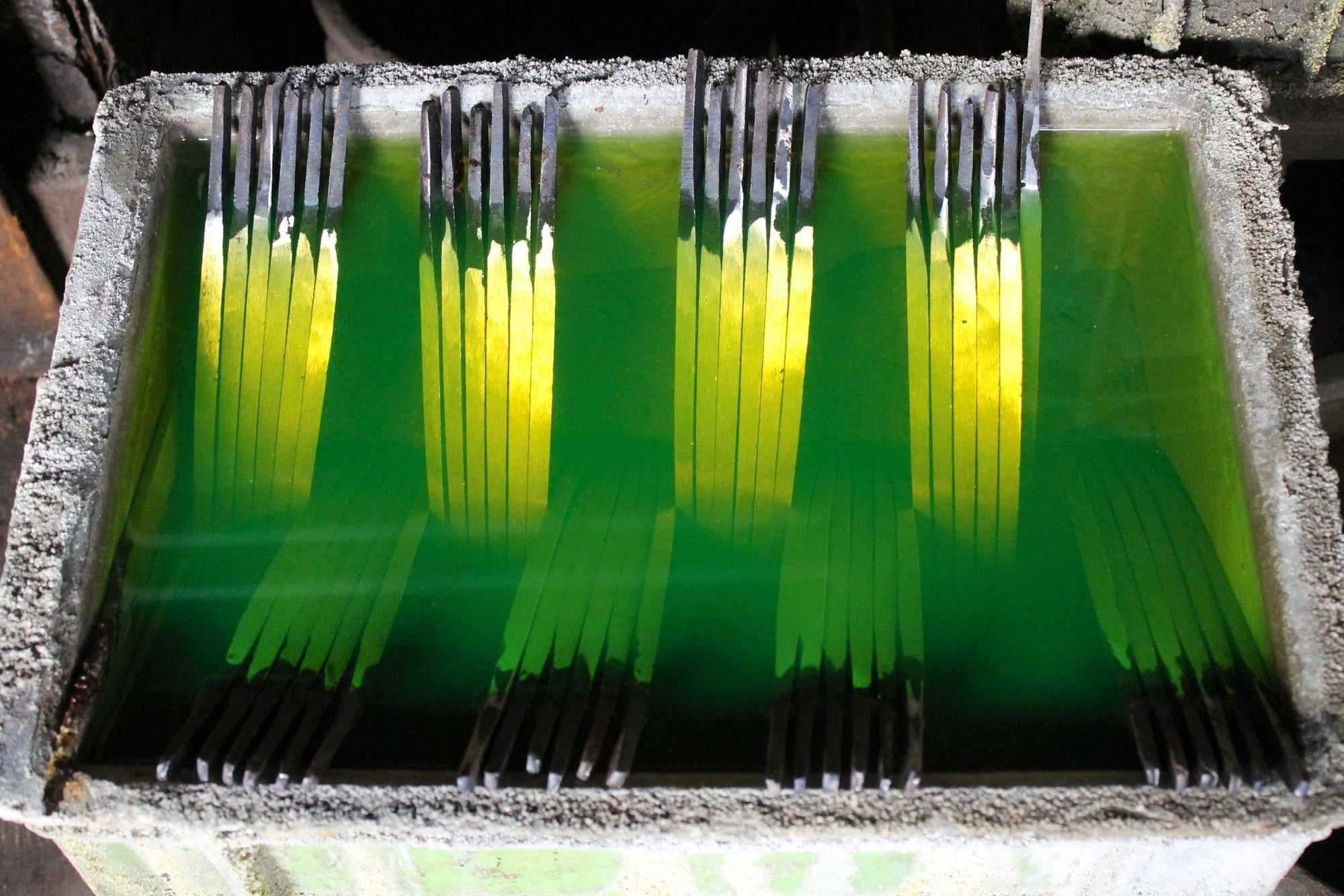 How to Clean a Carbon Steel Knife